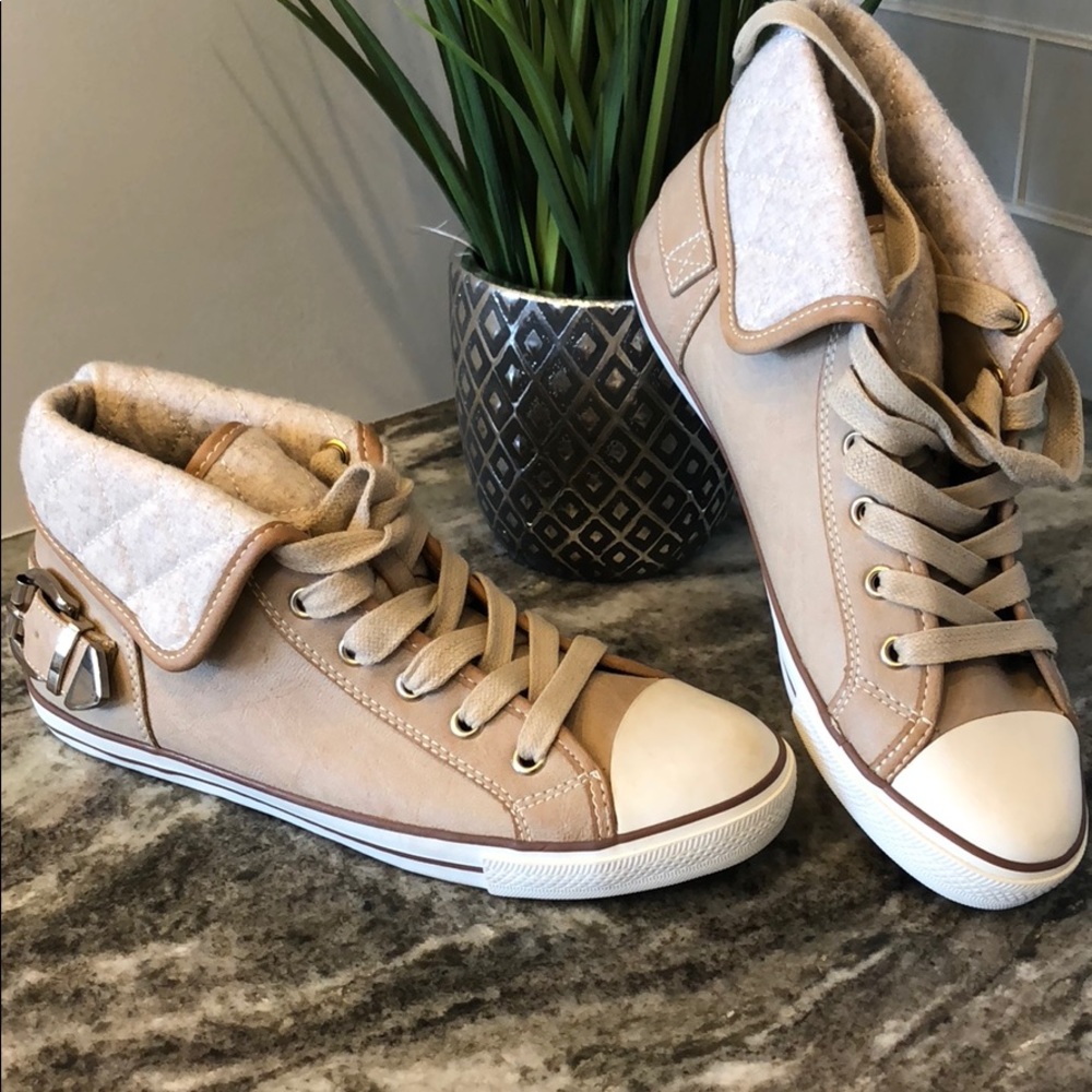 Aldo Shoes - can be worn high or low NWOT size 6.5